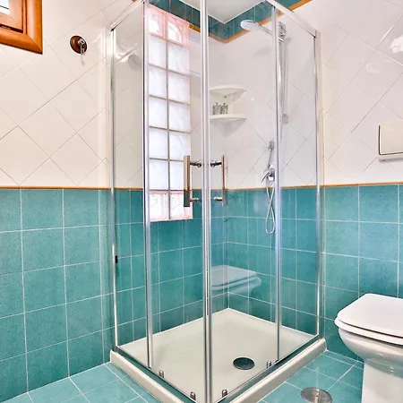 Guesthost - Chiaia Sea View Gem