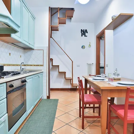 Chiaia Sea View Gem * Неаполь